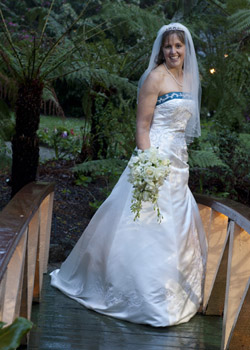bridal makeup for rainy weather, does not come off in rain